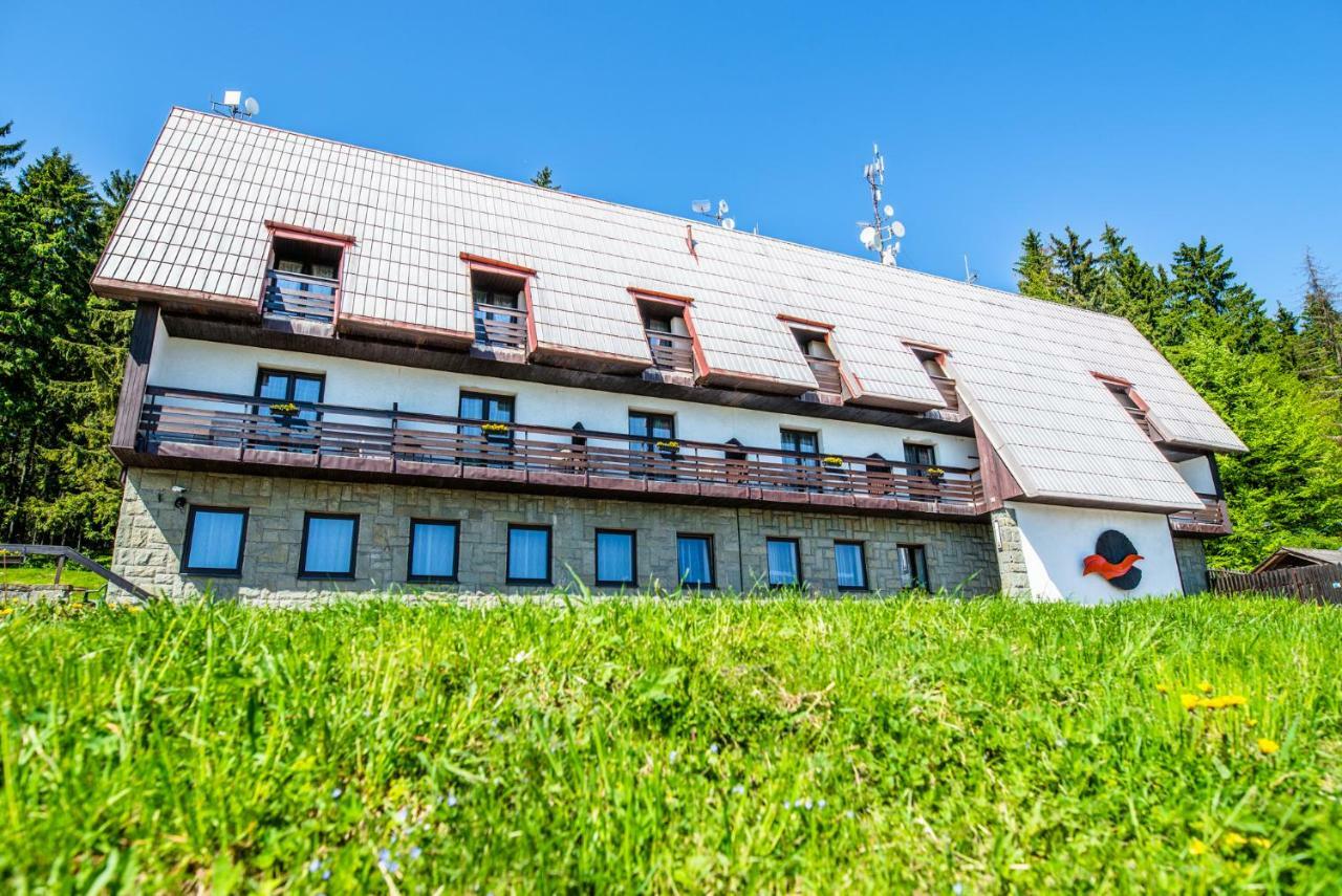 Horsky Hotel Kozubova Dolní Lomná Exteriör bild