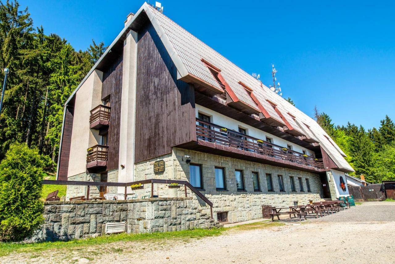 Horsky Hotel Kozubova Dolní Lomná Exteriör bild