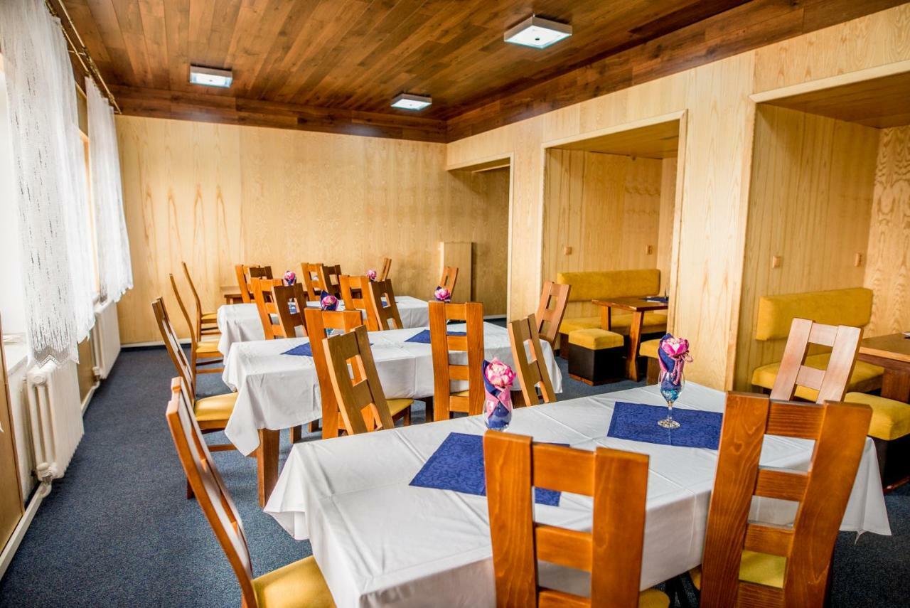 Horsky Hotel Kozubova Dolní Lomná Exteriör bild