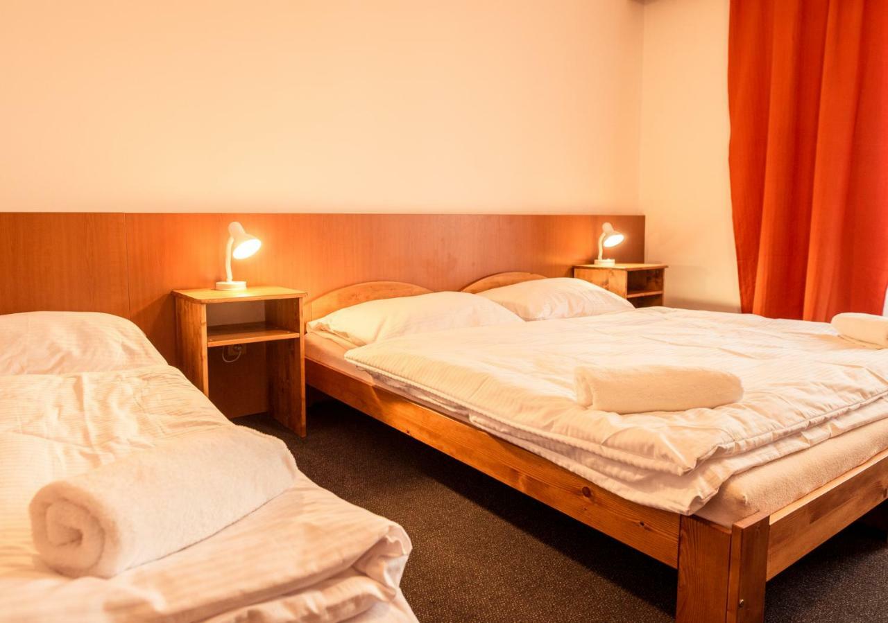 Horsky Hotel Kozubova Dolní Lomná Exteriör bild