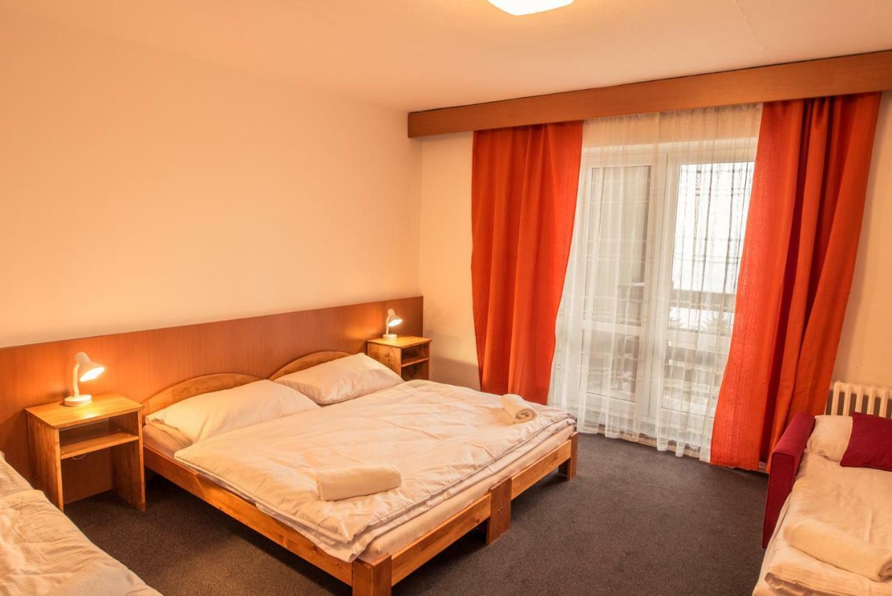 Horsky Hotel Kozubova Dolní Lomná Exteriör bild